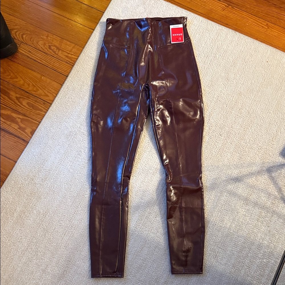 Patent burgundy High-Waisted Leggings